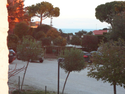Numana, Bilocale con balcone,  Posto auto